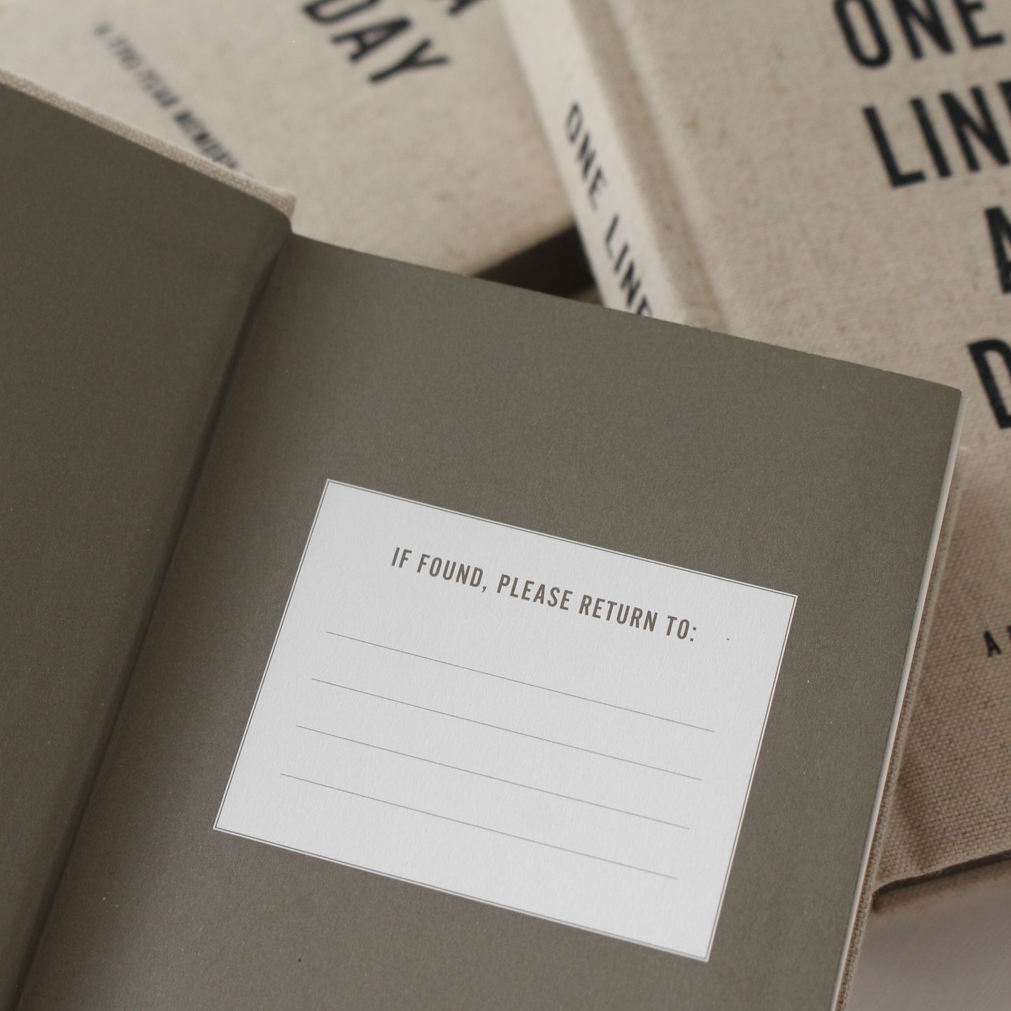 Coffee Table Book 'One Line A Day'