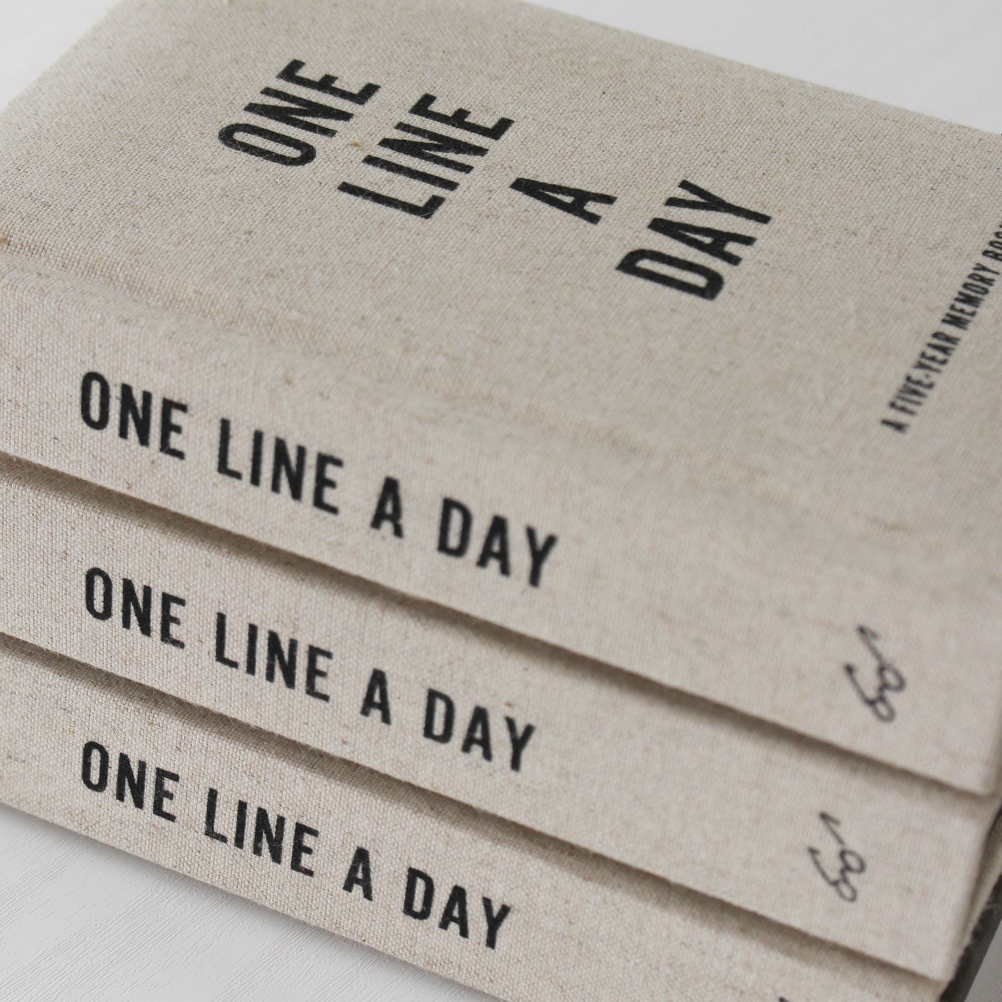 Coffee Table Book 'One Line A Day'