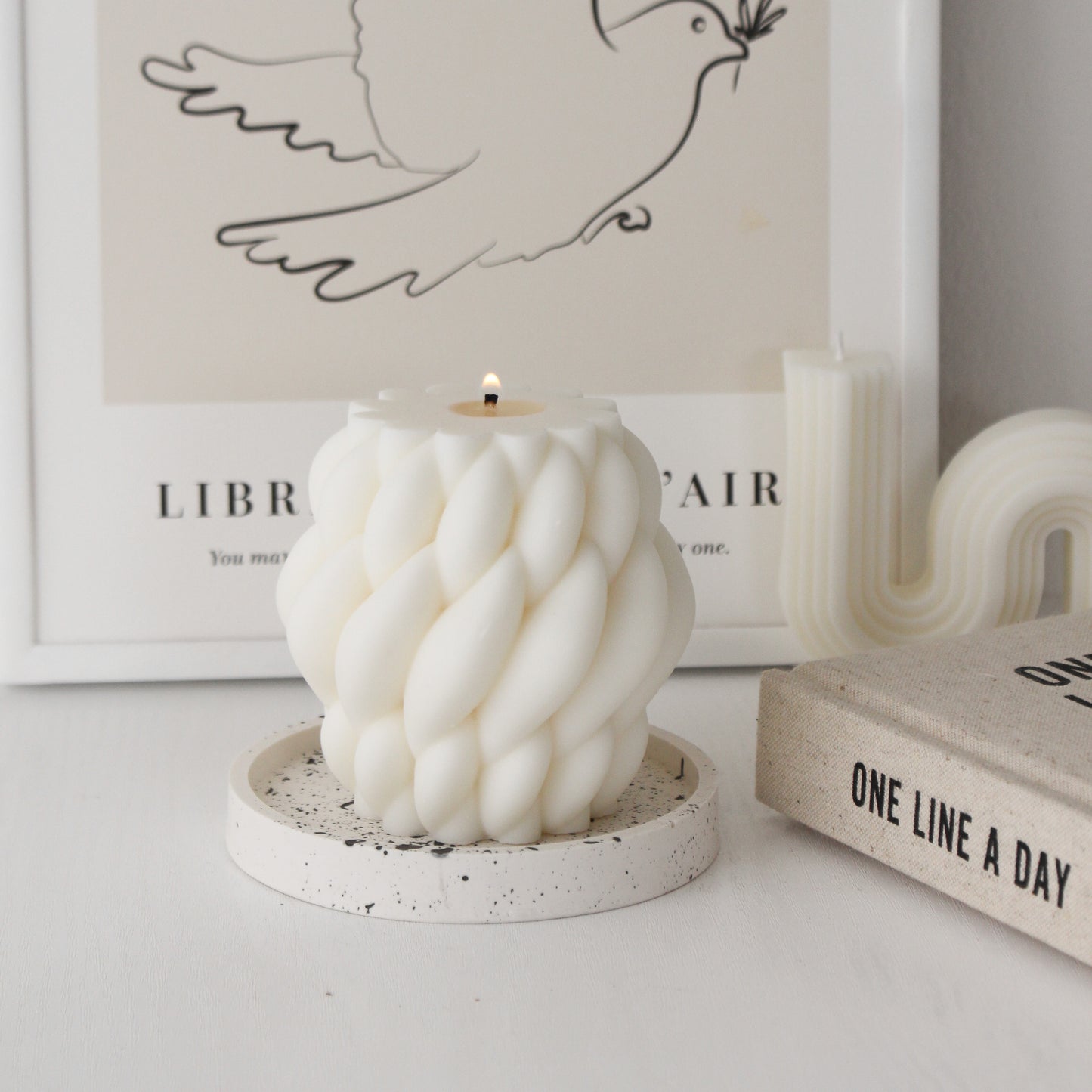 Big Swirl Candle