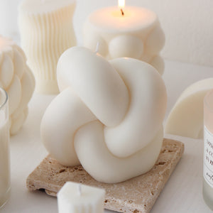 Big Knot Candle